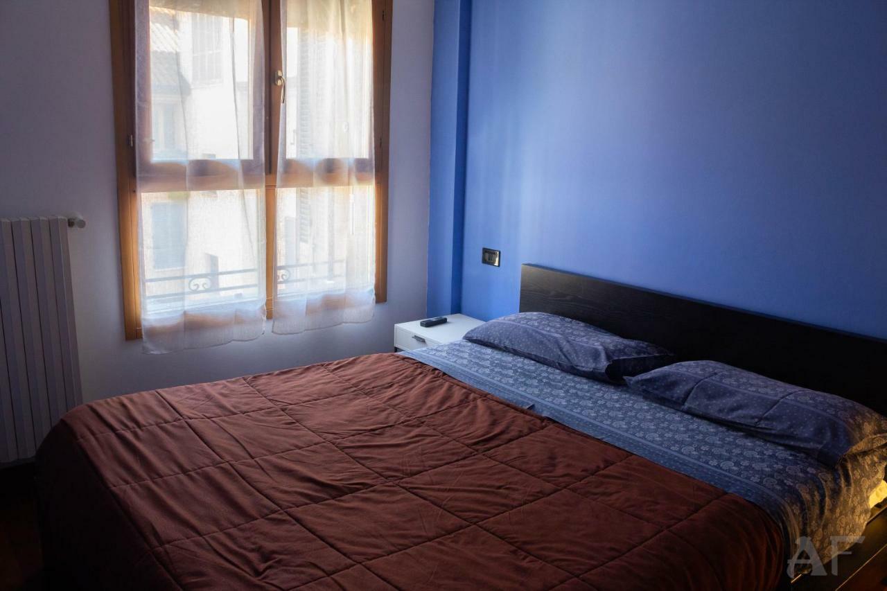 Corso San Gottardo - Darsena Flat Apartment มิลาน ภายนอก รูปภาพ