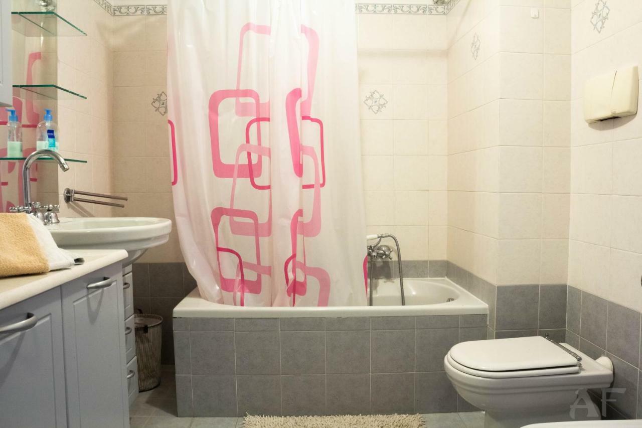 Corso San Gottardo - Darsena Flat Apartment มิลาน ภายนอก รูปภาพ